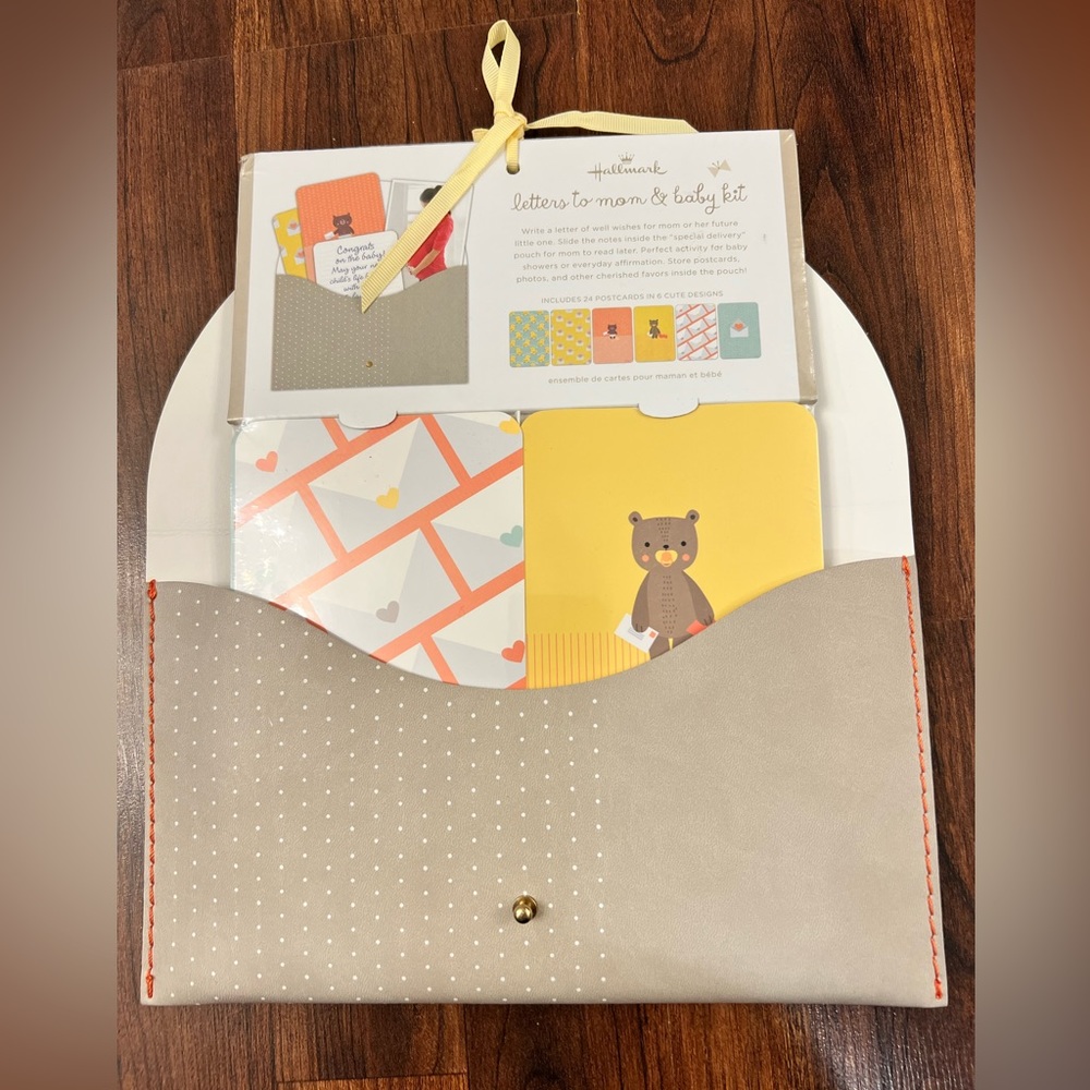 NWT Hallmark Letters to Mom & Baby Kit Baby Gift